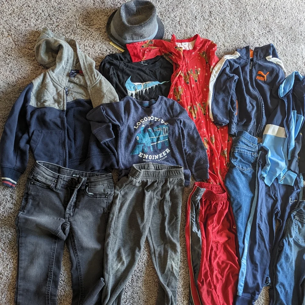 Boys lots mainly size 4/5 - Picture 2 of 4